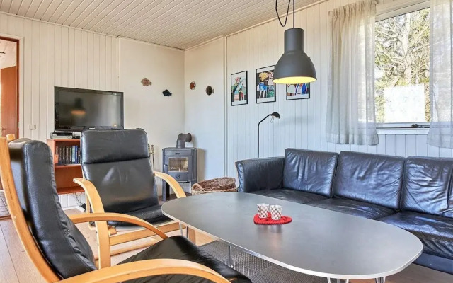 6 Person Holiday Home in Aakirkeby
