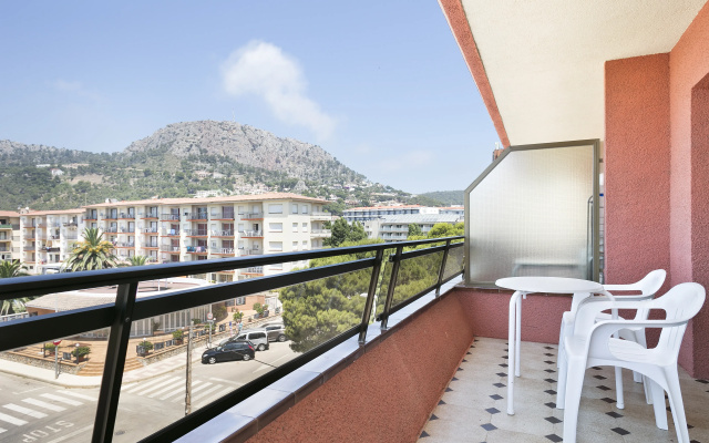 Apartamentos Sallés Beach