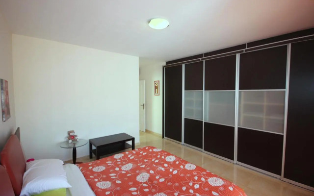 Villa with private pool and magnificent views
