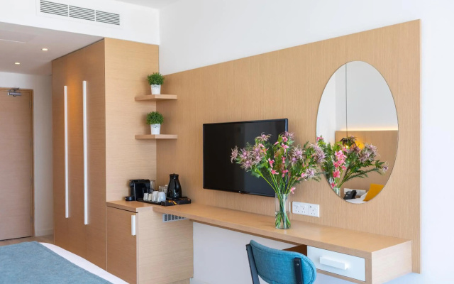 Leonardo Crystal Cove & Spa by the sea - Adults Only