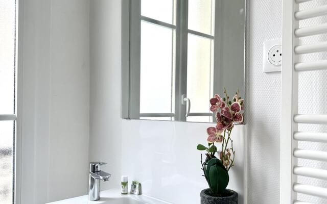 B 2065 -  Arc de Triomphe - Appartement familial