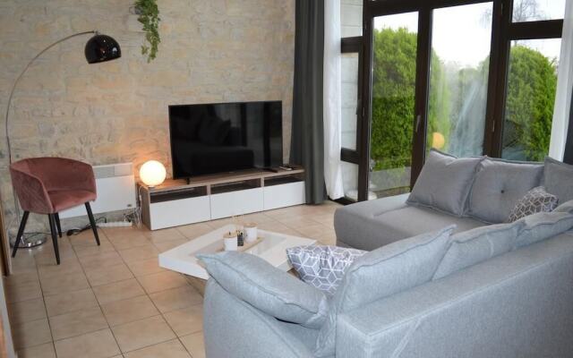 Appartement Lumineux avec Jardin Piscine