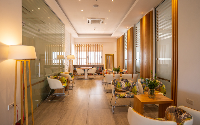 Vrachia Beach Hotel & Suites - Adults only