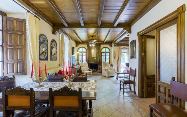 La Casa De Íllora