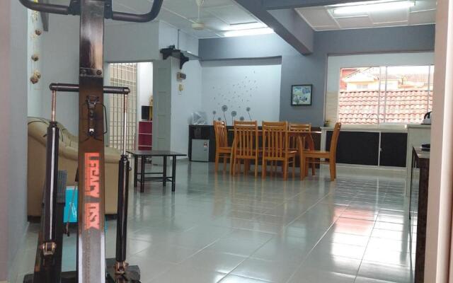 Coastside Homestay