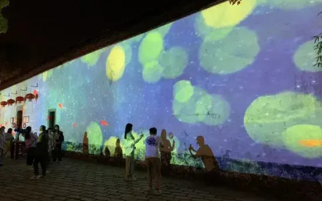 Tongli Cloud House Quadrangle Designer Cinema Hotel