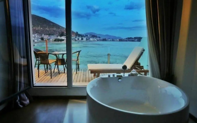 Dali Shuanglang Macchiato Sea View Inn