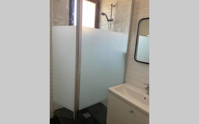 T2- 2adultes/2enfants centre-ville, proche plages