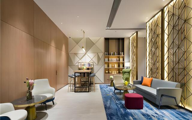 Borrman Hotel(Shanghai Hongqiao Railway Station National Exhibition Center Shop)