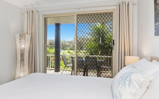 2 Bed Beachfront Apartment in Kingscliff