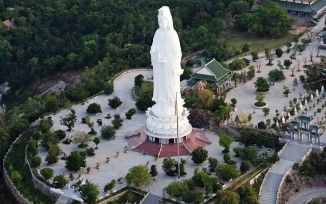 Louis Otis Apartment 03