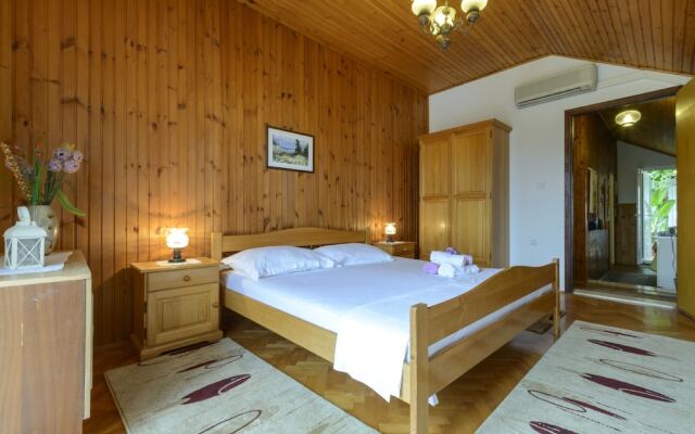 Oreb's Dream Apartments