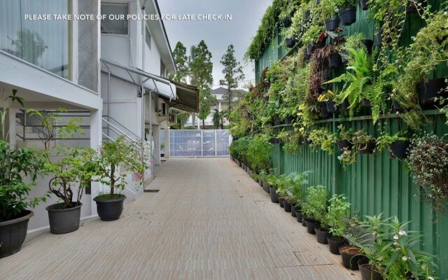 ZEN Premium Kemang Timur