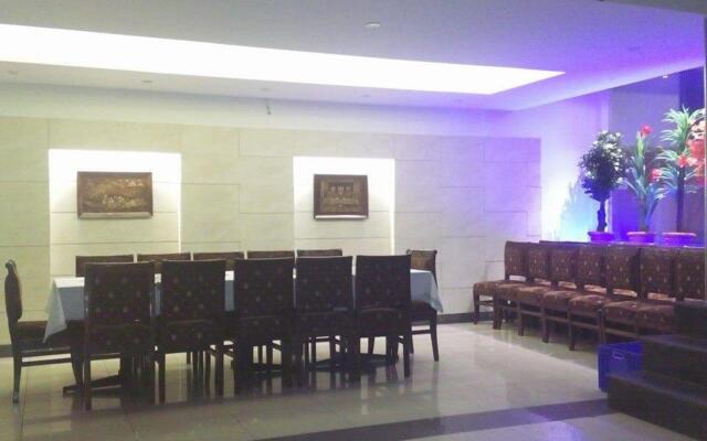 Hotel Chevron International