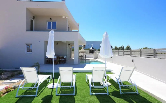 Villa Constantino with heated pool