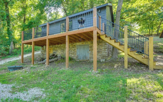 Waterfront Escape: Ozarks Home + Guest House!