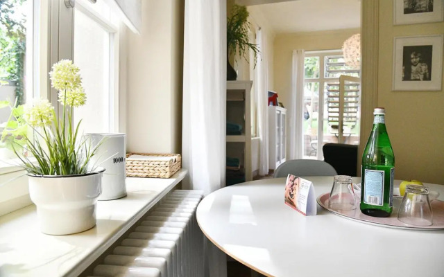 JETHON Studio-Appartement im Grünen