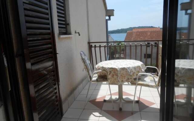 Desy - Free Parking & BBQ - A3