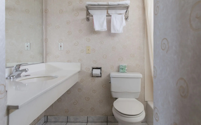 Hollywood Guest Inn