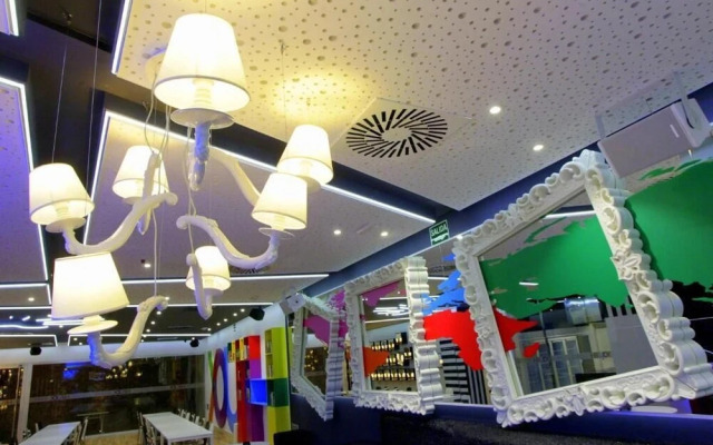 Urban Youth Hostel