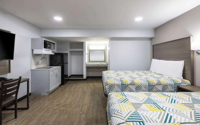 Studio 6 Hickory, NC