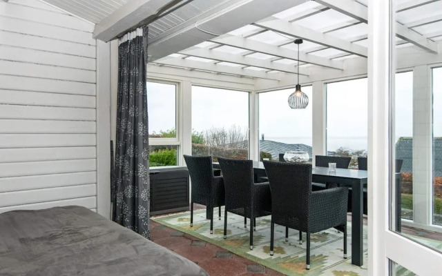 6 Person Holiday Home in Aabenraa-by Traum