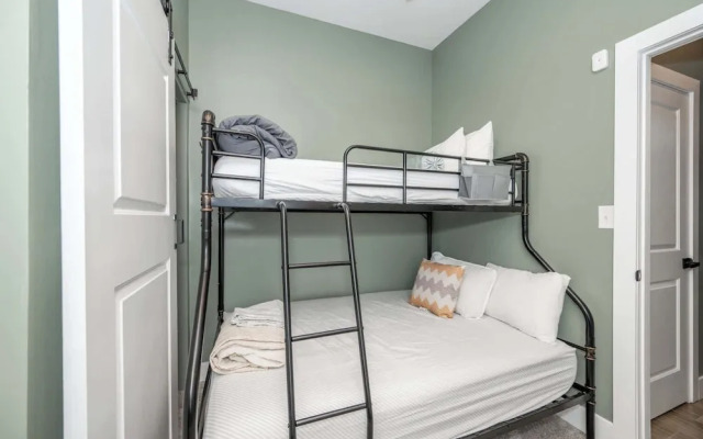 The Baymiller Row - For 6!