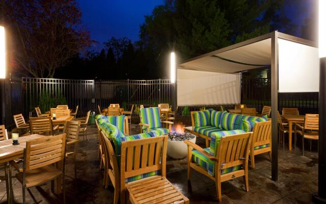 Holiday Inn Clark - Newark Area by IHG