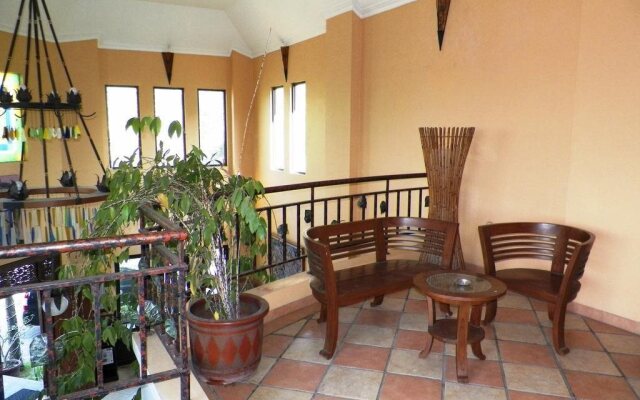Candi View Hotel