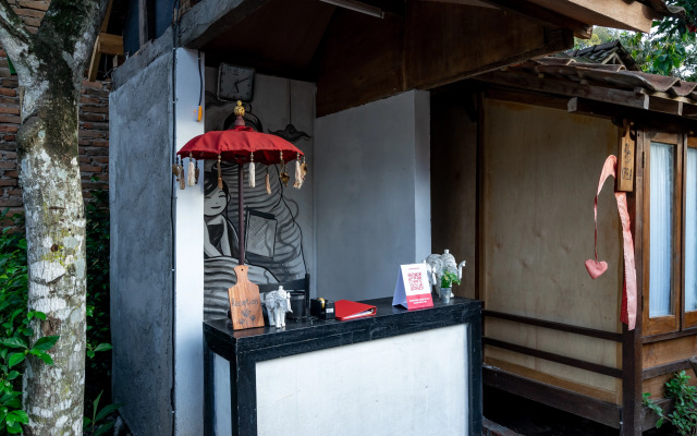 Hotel O Putroyono Homestay