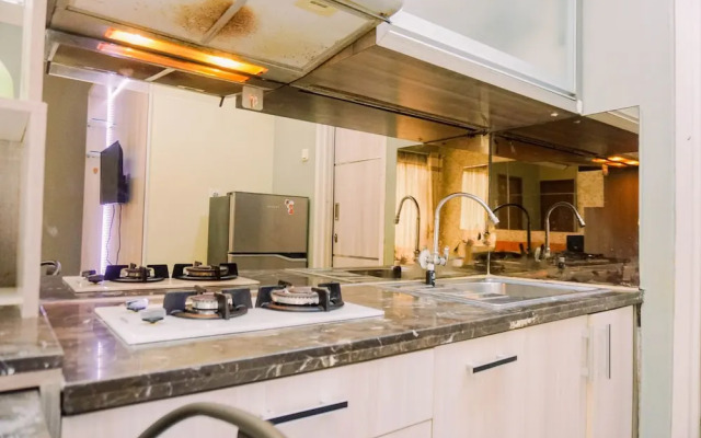 Fancy And Nice 2Br At Gading Greenhill Apartment