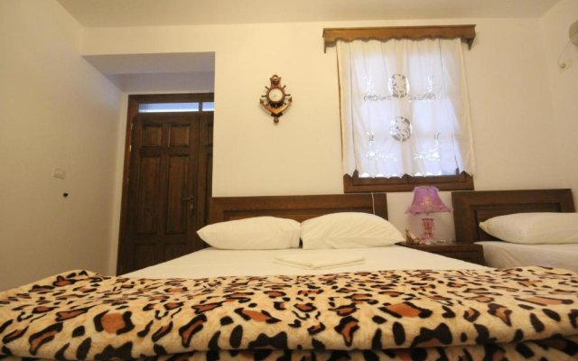 Apartment Altin in old town