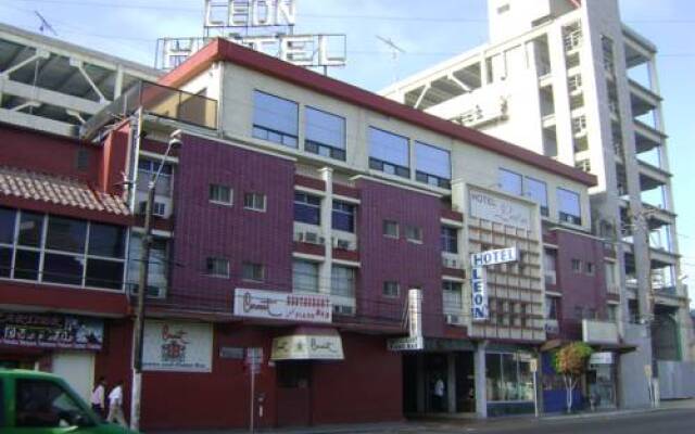 Hotel Leon