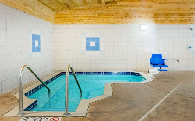 Super 8 by Wyndham Monroe WI