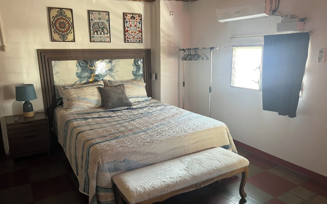 Club 27  Hostal Cafe & Spa