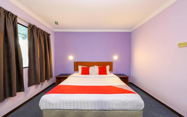 Super OYO 473 Comfort Hotel 2