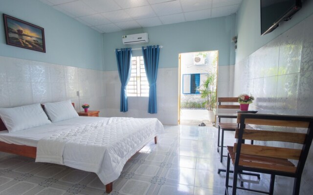 Ruby Phu Quoc Hostel