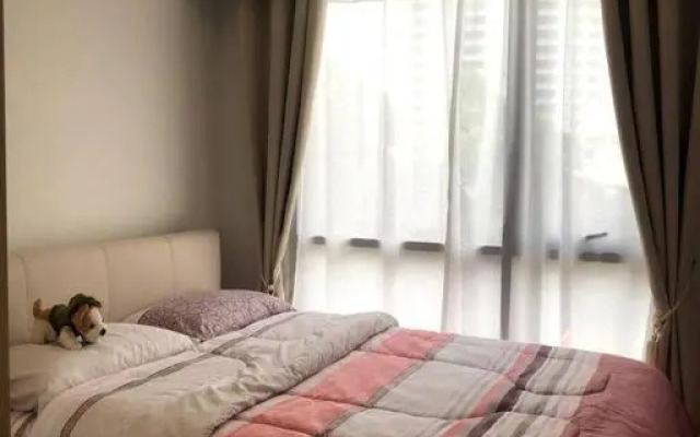 SHADE of Sky Sathon - Pool, Fitness, Parking, Wifi