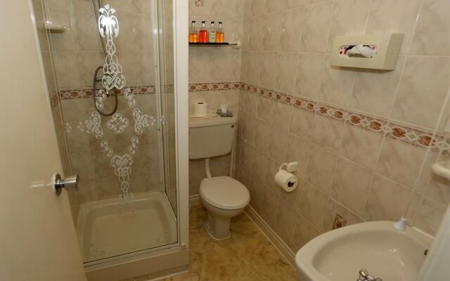 Beechwood Close Hotel