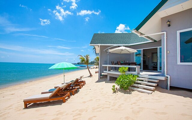 Interstellar Beachfront Villa B