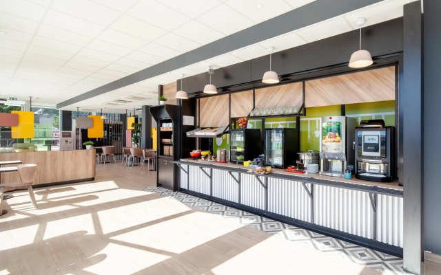 B&B HOTEL MASSY Gare TGV