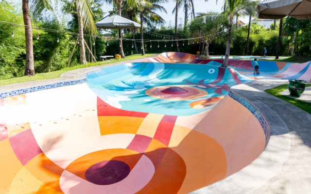 Hotel Komune and Beach Club Bali