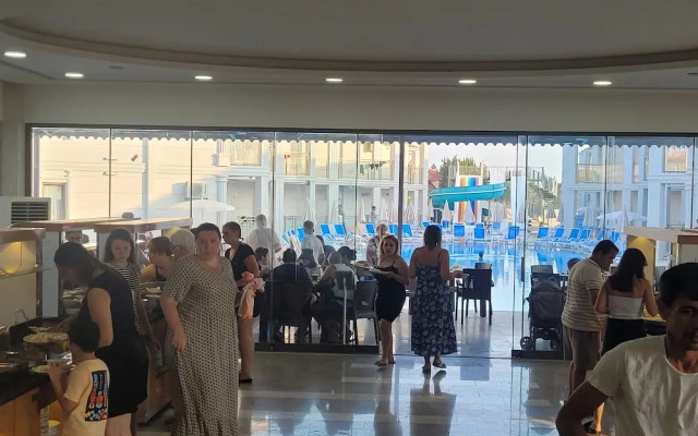 Ayra Family Club Hotel