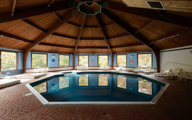 Snowy Owl Inn And Resort