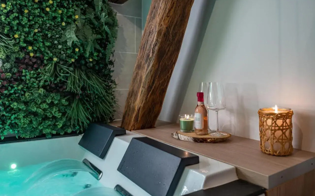 BALI ROOM / Magnifique studio évasion JACCUZI