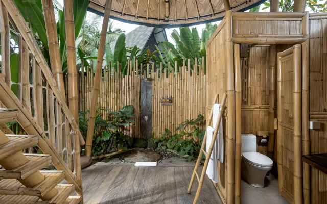 TUJUH Angel by GenuineHost