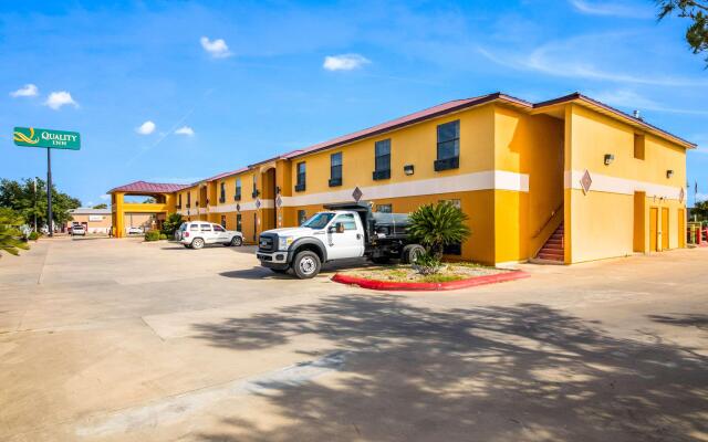 Quality Inn Bastrop