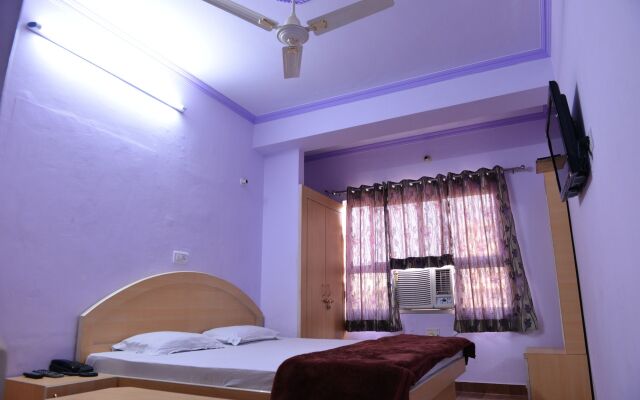 Hotel Mohit Palace