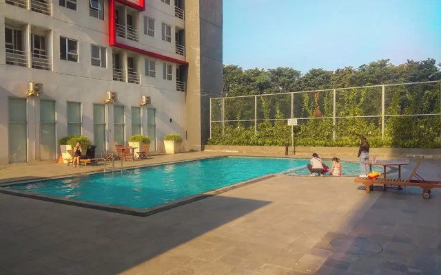 Simple Studio (No Kitchen) At Elvis Tower Apartment