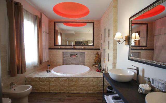 Luxury Suite